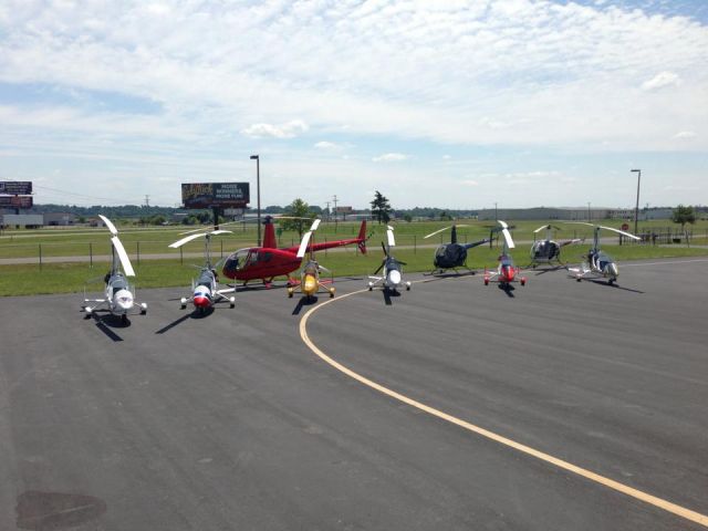 — — - Cape Copters Ramp at KCGI