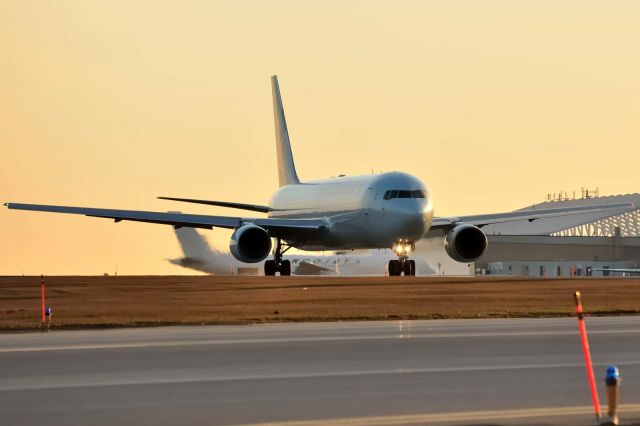 BOEING 767-300 (C-FMWQ) - Taxiing to Rwy 25 for a trip to FRA/EDDF.