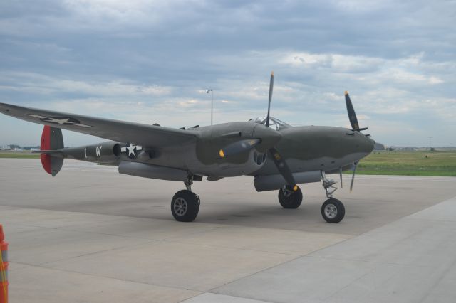 Lockheed P-38 Lightning (N79123)