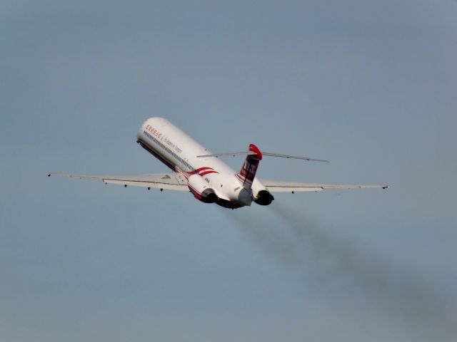 McDonnell Douglas MD-82 (B-28011) - Far Eastern Air Transport - FAT