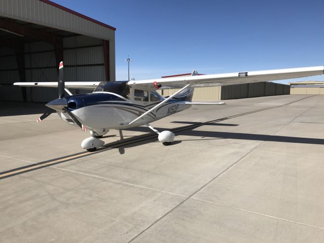 Cessna Skylane (N150P)