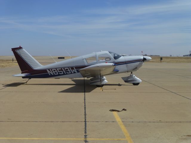 Piper Cherokee (N8513W)