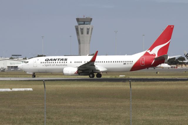 Boeing 737-800 (VH-VYF)