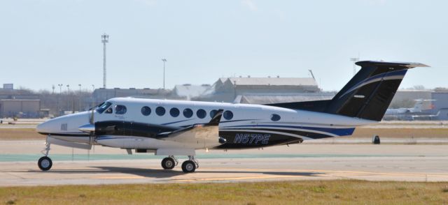 Beechcraft Super King Air 300 (N57PE)