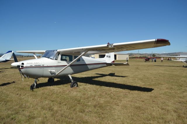 Cessna Skyhawk (VH-SNU)