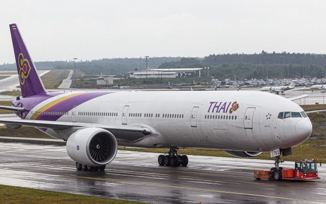 BOEING 777-300ER (HS-TKQ)