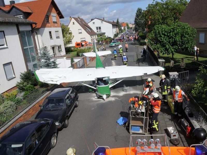 Cessna Commuter (N6619F) - Cessna 150 makes an emergency landing in the small town of Stockstadt, near Frankfurt, Germany today. Pilot and passenger walked away, nobody harmend on the ground. Source of photo unknown, no copyright infraction intended.