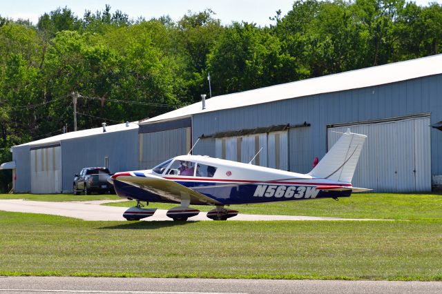 Piper Cherokee (N5663W) - Piper PA‑28‑180 N5663W in Brighton 