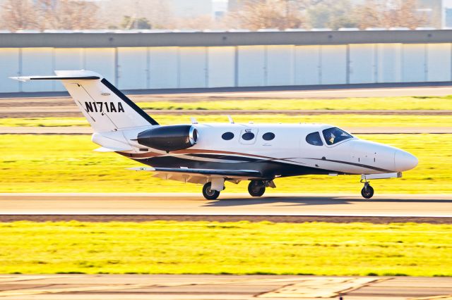 Cessna Citation Mustang (N171AA) - Cessna 510 Citation Mustang arrives on a medivac flight to Livermore Municipal Airport, February 2022.