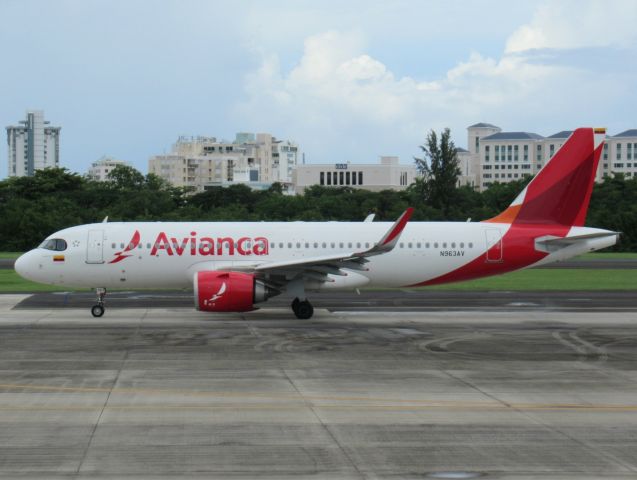 Airbus A320neo (N963AV)