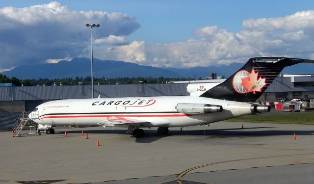 Boeing 727-100 (C-GCJN)