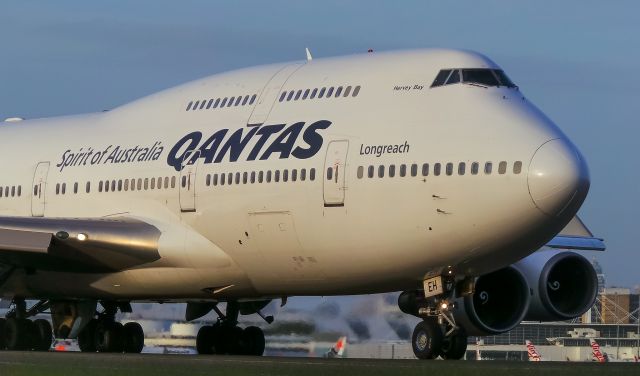 Boeing 747-400 (VH-OEH) - QF17 Taxiing Up Close To RWY For A Departure For Los Angeles