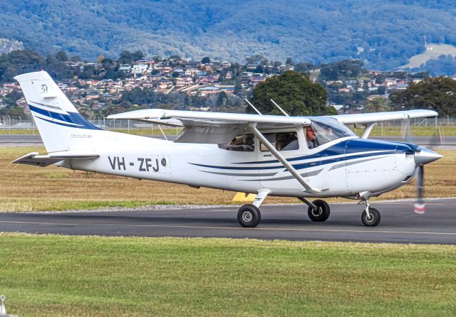 Cessna Skylane (VH-ZFJ)