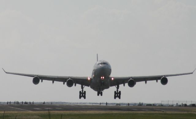 Airbus A340-300 (F-GLZP)