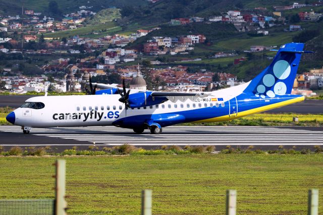 Aerospatiale ATR-72-500 (EC-MUJ) - The new livery of the Canarian company CANARYFLY, a splendid combination of colors representing the archipelago.