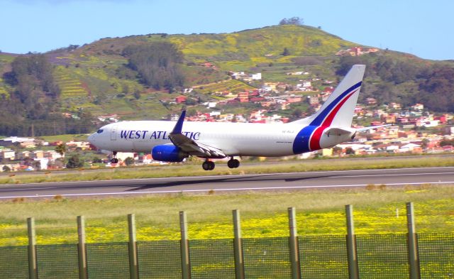 Boeing 737-800 (SE-RLJ)