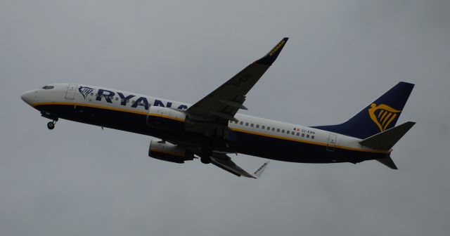 Boeing 737-800 (EI-EBR) - Taken from the Airport Pub