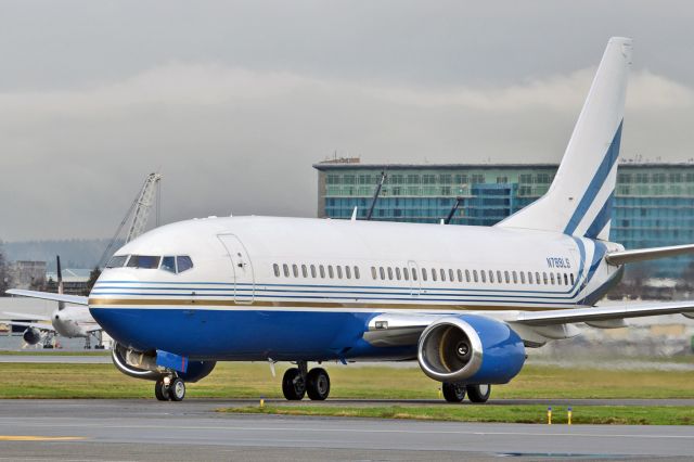 BOEING 737-300 (N789LS)