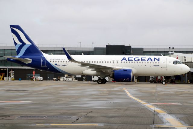 Airbus A320neo (SX-NEQ) - Taxiing to depart rwy 27L on 5-Apr-24 operating flight AEE603 to LGAV.