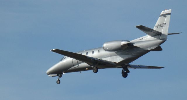 Cessna Citation Excel/XLS (N29ZR) - On final is this 2000 Cessna Citation 560XLS in the Autumn of 2021.