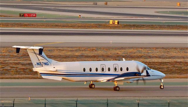 Beechcraft 1900 (N27NG) - 10/28/14