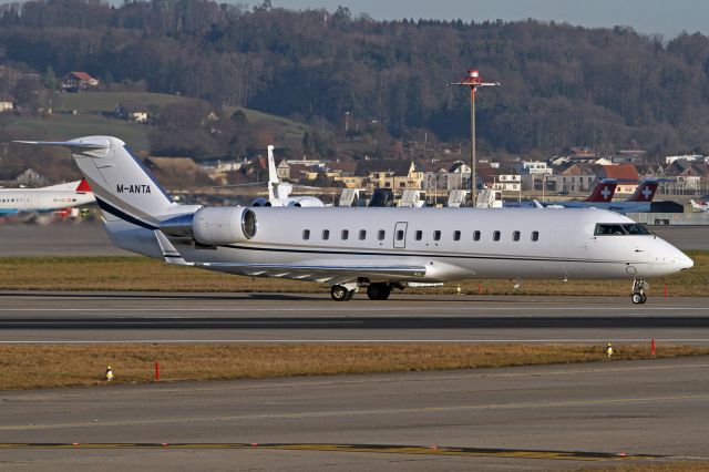Canadair Regional Jet CRJ-200 (M-ANTA)
