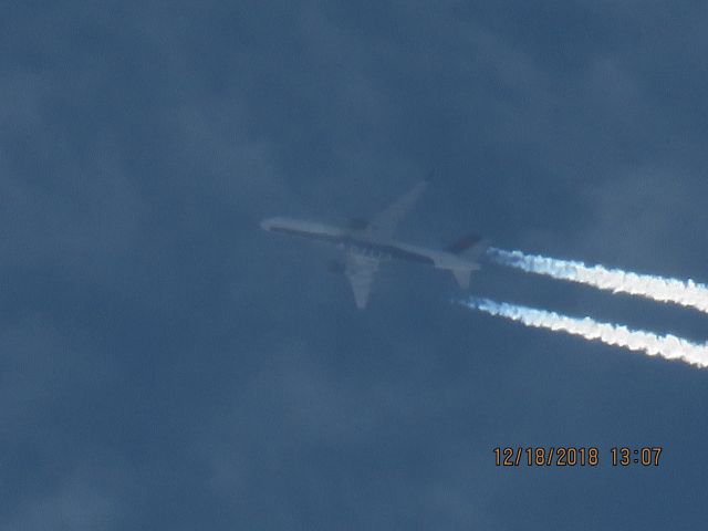 Boeing 757-200 (N717TW)