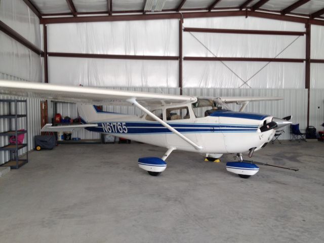 Cessna Skyhawk (N61765)