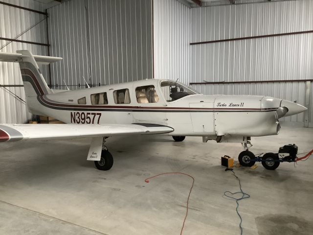 Piper Saratoga (N39577)