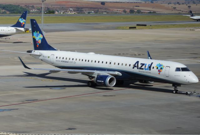 EMBRAER 195 (PR-AYZ)