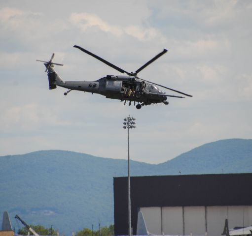 — — - New York Air Show at Stewart International Airport (SWF/KSWF) in New Windsor, Ny.  