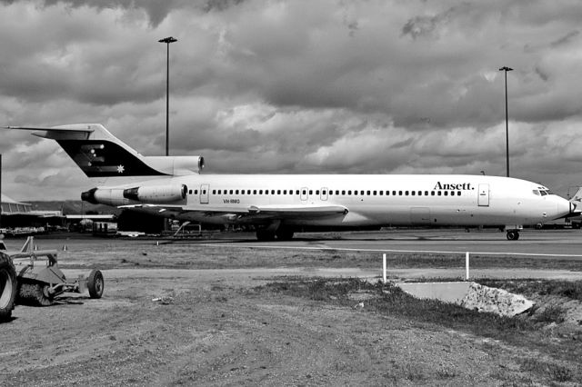 Boeing 727-100 (VH-RMO) - ANSETT AIRLINES OF AUSTRALIA- BOEING 727-277 - REG : VH-RMO (CN 22016/1566) - ADELAIDE INTERNATIONAL AIRPORT SA. AUSTRALIA - YPAD 12/10/1987