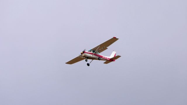 Cessna 152 (N757QJ)