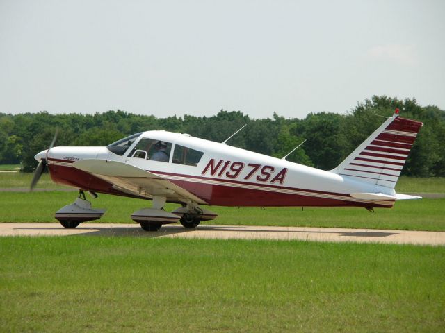 Piper Cherokee (N197SA)