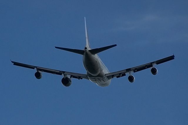 Boeing 747-200 (N787RR) - Rolls-Royce testbed aircraft for the Trent 1000 (787 engine).  Maiden test flight. (Taken June 18, 2007)