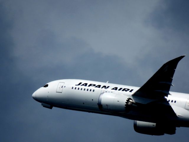 Boeing 787-8 — - JAL 787 lifting out of KSAN.