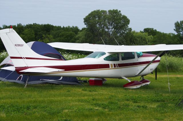 Cessna Skylane (N2955F)