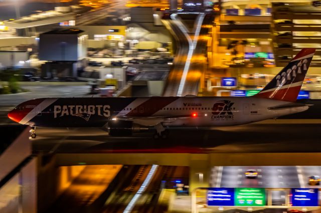 N36NE — - New England Patriots 767-300 taxiing at PHX on 12/10/22. Taken with a Canon R7 and Tamron 70-200 G2 lens.