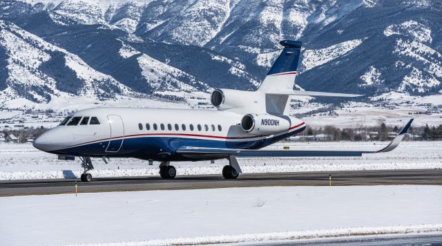 Dassault Falcon 900 (N900NH)