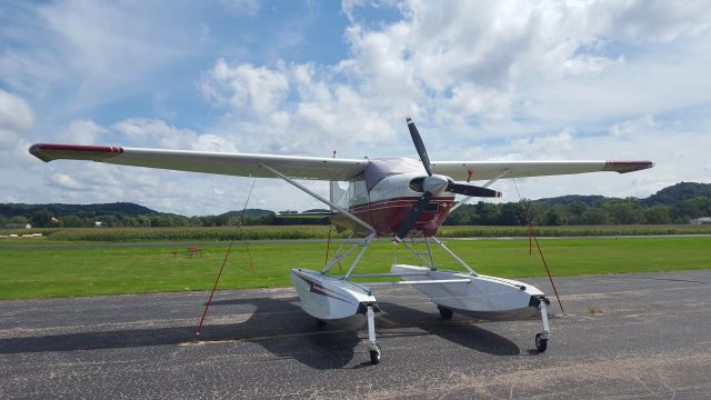 Cessna Skywagon (N85GH) - Beautiful Cessna 185 Amphibian Richland Center, WI(93C).