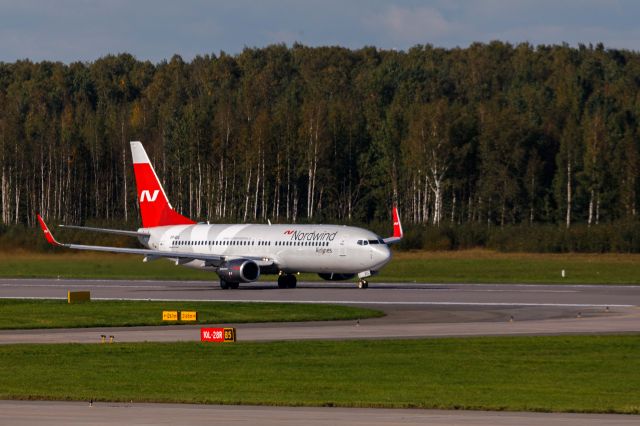 Boeing 737-700 (VP-BSC)