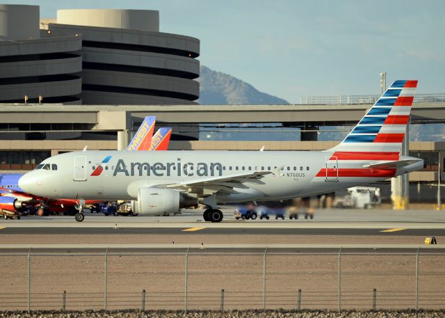 Airbus A319 (N760US)