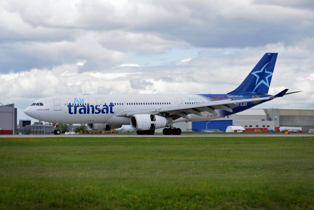 Airbus A330-200 (C-GTSZ)