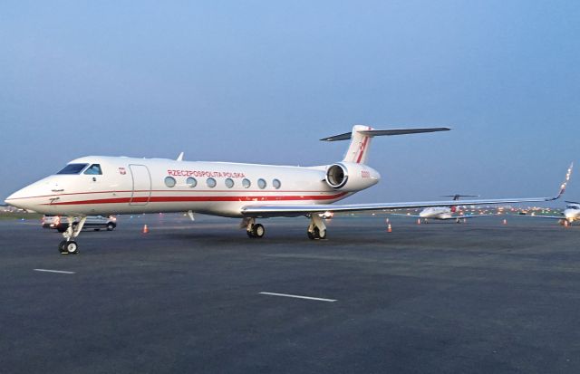 Gulfstream Aerospace Gulfstream V (0001) - KBOS Logan 08/21/17 Polish Air Force Rzeczpospolita Polska Gulfstream Aerospace GV-SP (G550) 0001