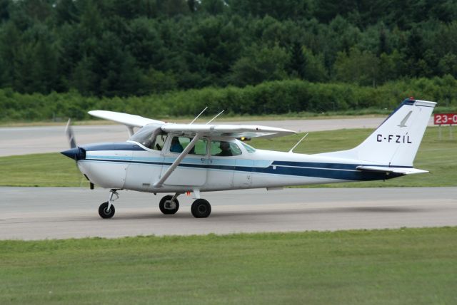 Cessna Skyhawk (C-FZIL)