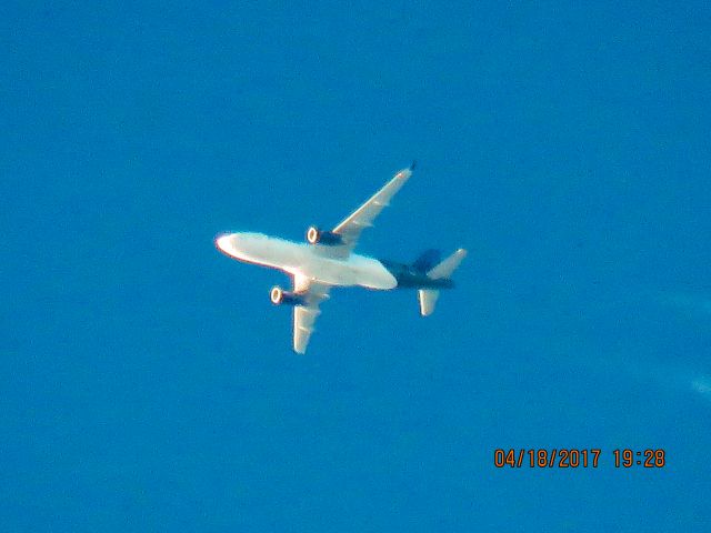 Airbus A320 (N709JB)