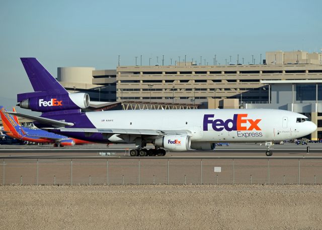 McDonnell Douglas DC-10 (N316FE)