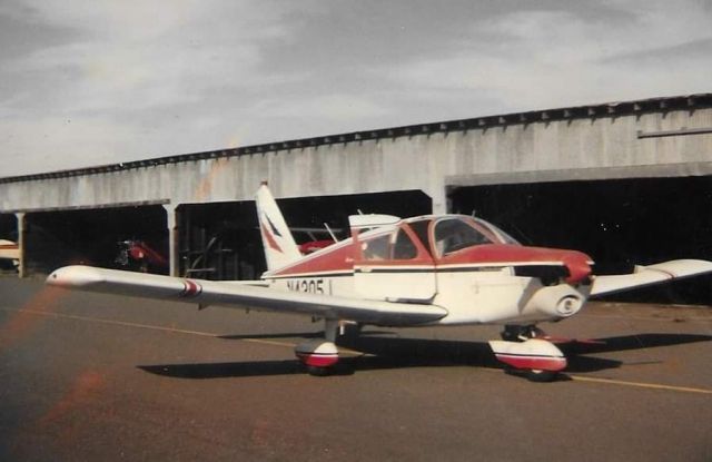 Mooney M-20 (N4305J) - Rohnerville Airport circa 1995