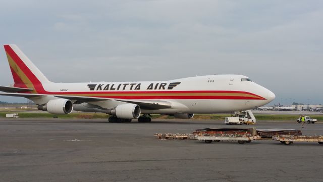 Boeing 747-400 (N402KZ)