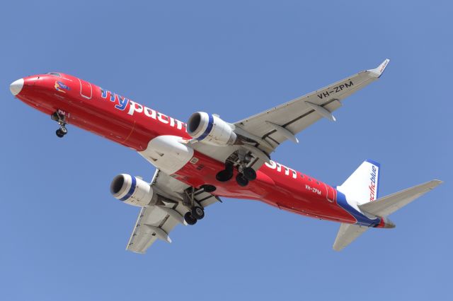 Embraer ERJ-190 (VH-ZPG) - Virgin Pacific E-190, on short final to YBTL.